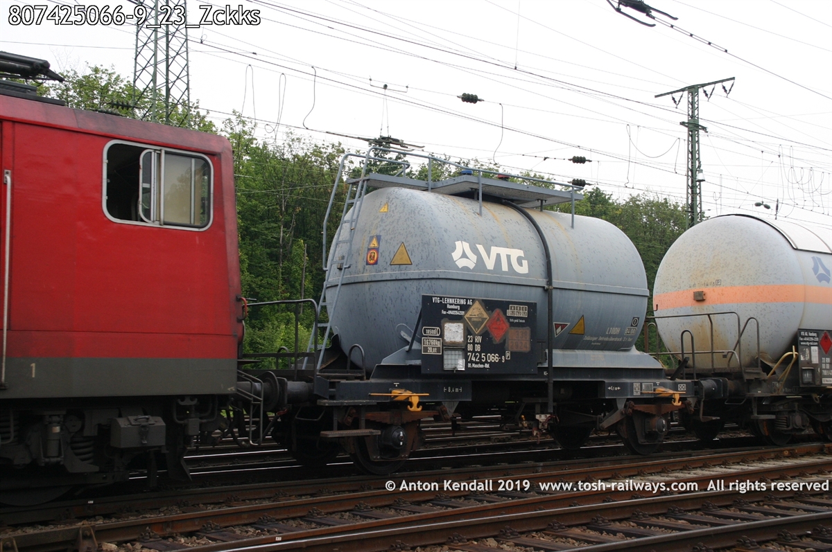 807425066-9_23_Zckks.jpg